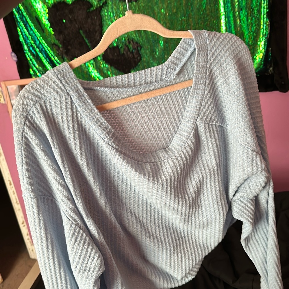 Cropped baggy sweater